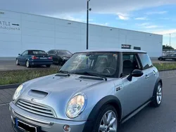 Grau Gebraucht 2004 Mini Cooper S Coupé Coupé | 2.999 €
