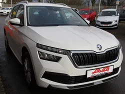 Weiss Gebraucht 2024 Skoda Kamiq SUV | 19.900 € (Guter Preis)