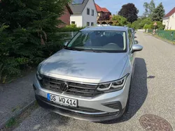 Grau Gebraucht 2024 VW Tiguan Move SUV | 30.999 € (Superpreis)