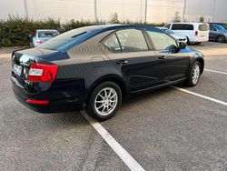 Schwarz Gebraucht 2013 Skoda Octavia Limousine | 5.650 € (Fairer Preis)
