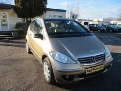 Gold Gebraucht 2004 Mercedes A150 Kleinwagen | 3.499 €