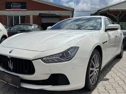 Weiß Gebraucht 2017 Maserati Ghibli Coupé | 19.999 € (Guter Preis)