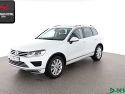 Weiss (metallic) Gebraucht 2016 VW Touareg R-line SUV | 31.880 € (Fairer Preis)
