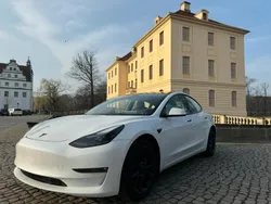 Weiß Gebraucht 2021 Tesla Model 3 Long Range Limousine | 41.000 €
