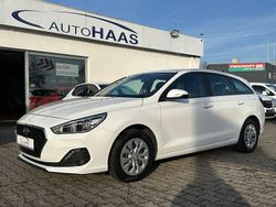 Weiß Gebraucht 2019 Hyundai i30 Pure Kombi | 11.890 € (Fairer Preis)