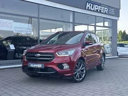Rubyrot (metallic) Gebraucht 2019 Ford Kuga ST-Line SUV | 17.900 € (Fairer Preis)