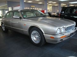 Grau Gebraucht 1996 Jaguar XJ Limousine | 19.980 €