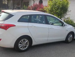 Weiß Gebraucht 2016 Hyundai i30 Passion Plus Kombi | 6.999 € (Guter Preis)