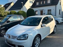 Weiß Gebraucht 2008 VW Golf V Kleinwagen | 5.990 € (Teuer)