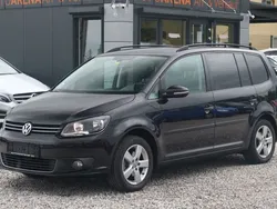 Schwarz Gebraucht 2011 VW Touran Comfortline Van / Kleinbus | 6.900 € (Fairer Preis)