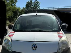 Weiß Gebraucht 2010 Renault Kangoo Van / Kleinbus | 1.500 €
