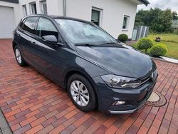 Grau Gebraucht 2021 VW Polo Limousine | 13.850 € (Guter Preis)