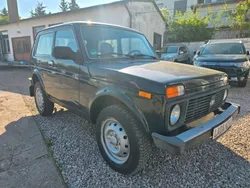 Grün Gebraucht 2013 Lada niva SUV | 4.800 € (Superpreis)