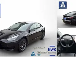 Schwarz Gebraucht 2021 Tesla Model 3 Standard Range Plus Limousine | 23.950 € (Fairer Preis)