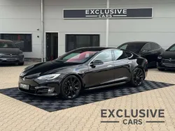 Solid black Gebraucht 2020 Tesla Model S Long Range AWD Limousine | 40.950 €