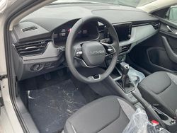 Stahlgrau Neu 2025 Skoda Scala Essence Kleinwagen | 21.184 € (Fairer Preis)