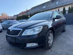 Schwarz Gebraucht 2010 Skoda Octavia Elegance Kombi | 3.900 € (Guter Preis)