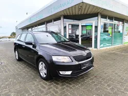 Schwarz Gebraucht 2015 Skoda Octavia Limousine | 11.999 € (Etwas zu teuer)