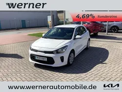 Weiß Gebraucht 2018 Kia Rio Edition 7 Limousine | 9.985 € (Guter Preis)