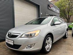 Silber Gebraucht 2011 Opel Astra Limousine | 6.700 € (Etwas zu teuer)