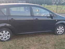 Schwarz Gebraucht 2005 Toyota Corolla Verso Van / Kleinbus | 3.300 € (Fairer Preis)