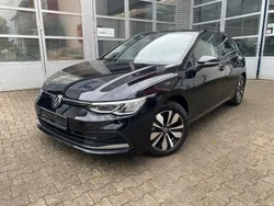 Schwarz metallic Gebraucht 2023 VW Golf VIII Move Limousine | 21.999 € (Guter Preis)