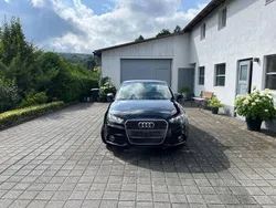 Schwarz Gebraucht 2014 Audi A1 Ambition Kleinwagen | 9.999 € (Etwas zu teuer)