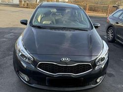 Schwarz Gebraucht 2012 Kia Ceed Spirit Kleinwagen | 7.000 € (Fairer Preis)