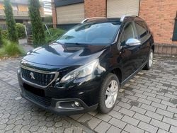 Schwarz Gebraucht 2017 Peugeot 2008 Style SUV | 4.500 € (Superpreis)