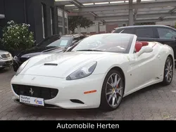 Weiß Gebraucht 2009 Ferrari California Cabrio | 79.990 €