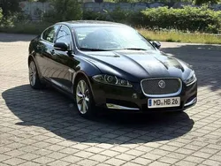 Schwarz Gebraucht 2012 Jaguar XF Limousine | 14.000 € (Teuer)