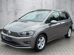 Grau Gebraucht 2015 VW Golf Sportsvan Highline Van / Kleinbus | 11.990 € (Fairer Preis)