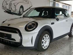Weiß Gebraucht 2023 Mini Cooper Classic Kleinwagen | 21.990 € (Guter Preis)