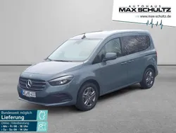Magnetitgrau Gebraucht 2024 Mercedes T180 Style Van / Kleinbus | 33.990 € (Teuer)