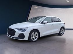 Arkonaweiß Gebraucht 2024 Audi A3 Sportback S-Line Limousine | 36.740 € (Guter Preis)