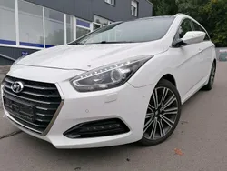 Weiß Gebraucht 2016 Hyundai i40 Premium Kombi | 8.500 € (Guter Preis)