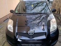Schwarz Gebraucht 2009 Toyota Yaris Kleinwagen | 2.090 € (Guter Preis)