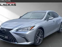 Silber Neu 2024 Lexus ES300H Business Edition Limousine | 45.490 € (Guter Preis)