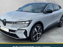 Grau &amp, schwarz Neu 2024 Renault Mégane Komfort Limousine | 36.990 €