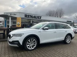 Weiß Gebraucht 2021 Skoda Octavia Scout 4x4 Kombi | 28.990 € (Fairer Preis)