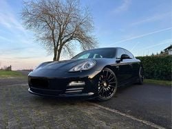 Schwarz Gebraucht 2010 Porsche Panamera 4S Sport Limousine | 21.990 € (Etwas zu teuer)