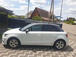 Weiß Gebraucht 2017 Audi A1 Sportback Kleinwagen | 12.500 € (Fairer Preis)