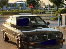 Schwarz Gebraucht 1988 BMW 335 Limousine | 18.999 €