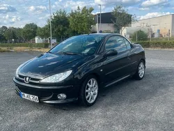 Schwarz Gebraucht 2006 Peugeot 206 CC Cabrio | 2.350 € (Fairer Preis)