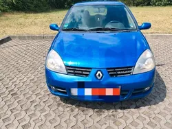 Blau Gebraucht 2006 Renault Clio II Campus Kleinwagen | 850 €