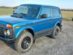 Blau Gebraucht 2018 Lada Urban SUV | 13.400 € (Teuer)