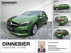 Grün (metallic) Gebraucht 2018 Mercedes A180 Urban Limousine | 16.490 € (Fairer Preis)