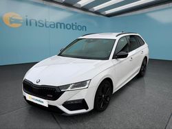 Weiß Gebraucht 2023 Skoda Octavia RS Kombi | 29.199 € (Fairer Preis)