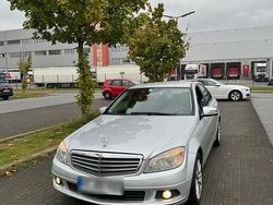 Silber Gebraucht 2009 Mercedes C200 Limousine | 4.000 €