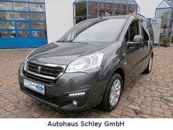 Grau Gebraucht 2017 Peugeot Partner Tepee Allure Van / Kleinbus | 13.400 € (Etwas zu teuer)
